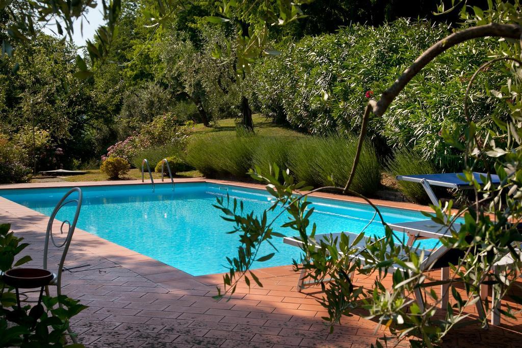 Villa Lean Valgiano Bagian luar foto